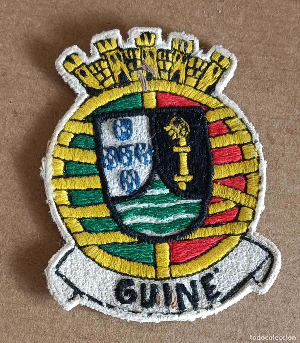 Militaria: Escudo bordado antiguo Guin&eacute; Portuguesa militar de colecci&oacute;n