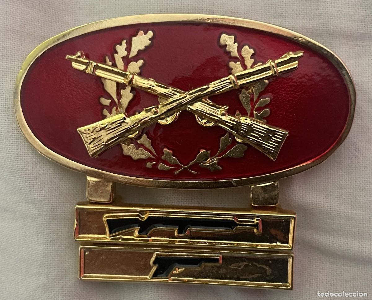 Militaria: Emblema Tirador de Primera del ET