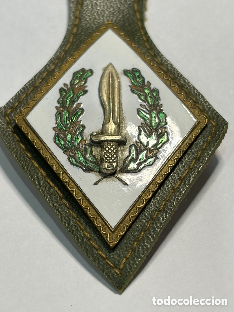 Militaria: Pepito (raro rombo) de las COE - en su cuero original -