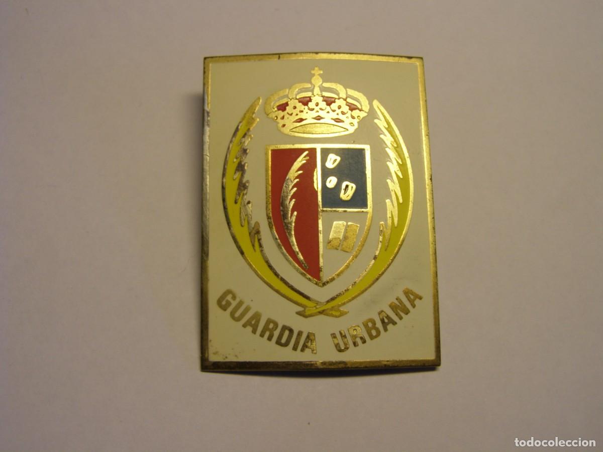 Militaria: Insignia de gorra o cintur&oacute;n, guardia urbana de poblaci&oacute;n desconocida, a&ntilde;os 60.