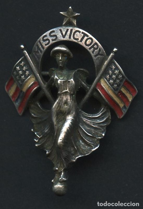 Militaria: ESTADOS UNIDOS, INSIGNIA DE PLATA, SEGUNDA GUERRA MUNDIAL, MISS VICTORIA, 1939, 1945