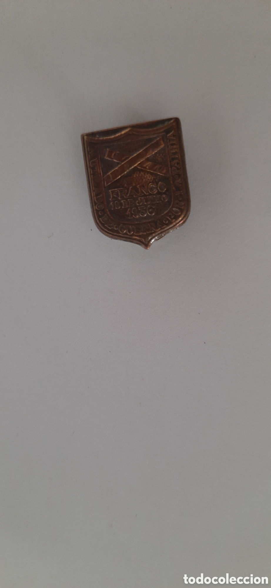 Militaria: ojal mutilado de guerra