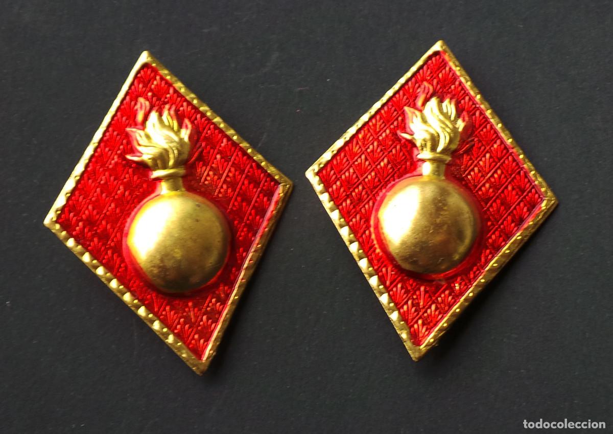 Military Antiques: DISTINTIVOS ROMBOS DE CUELLO ARTILLER&Iacute;A.