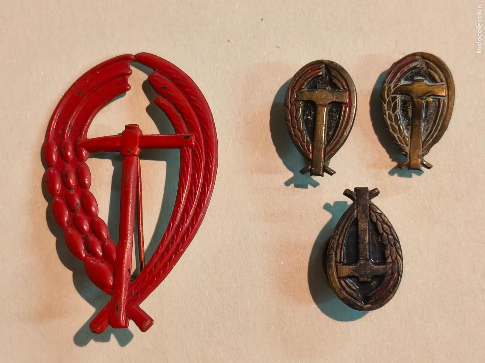 Military Antiques: INSIGNIAS SINDICATO VERTICAL