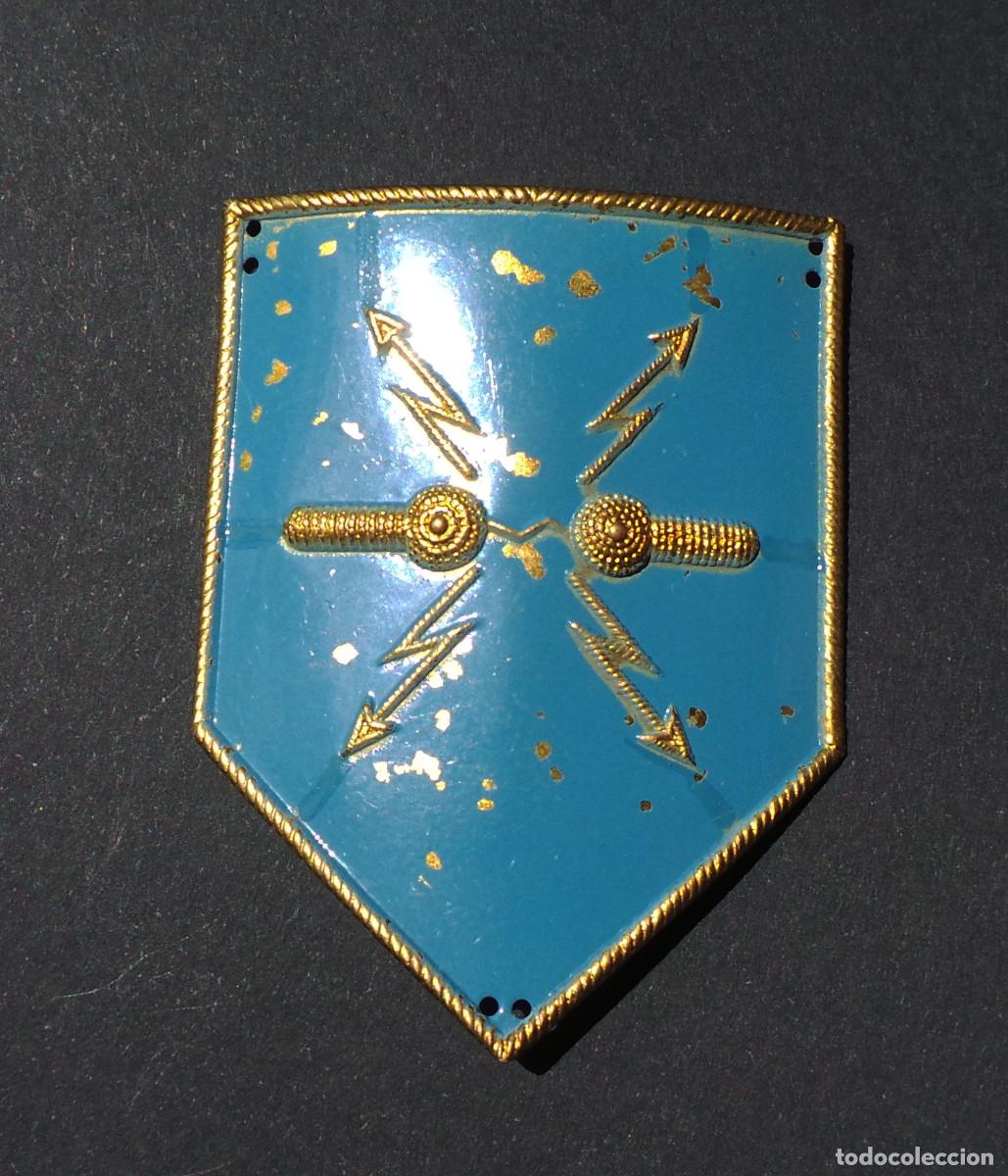 Military Antiques: DISTINTIVO DE BRAZO - CHAPA DE TRANSMISIONES