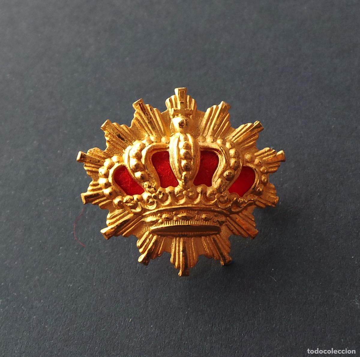 Military Antiques: DISTINTIVO PARA CUELLO DE CARABINEROS ALFONSO XIII.