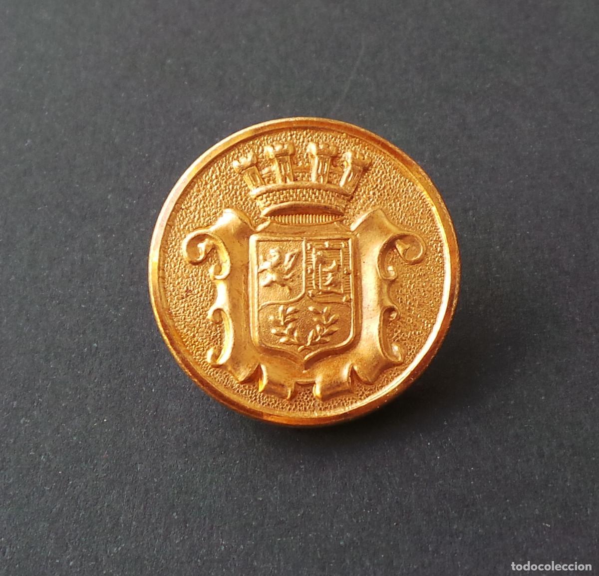 Military Antiques: BOT&Oacute;N AYUNTAMIENTO DE MADRID REP&Uacute;BLICA. 2,5 CM DE DI&Aacute;METRO, APROX.