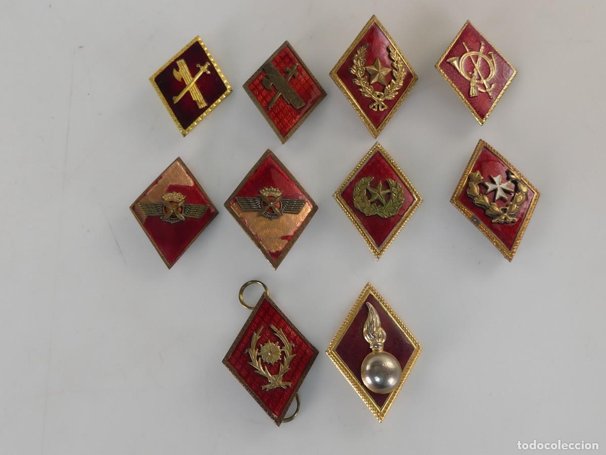 Militaria: LOTE DE ROMBOS PARA UNIFORMES MILITARES