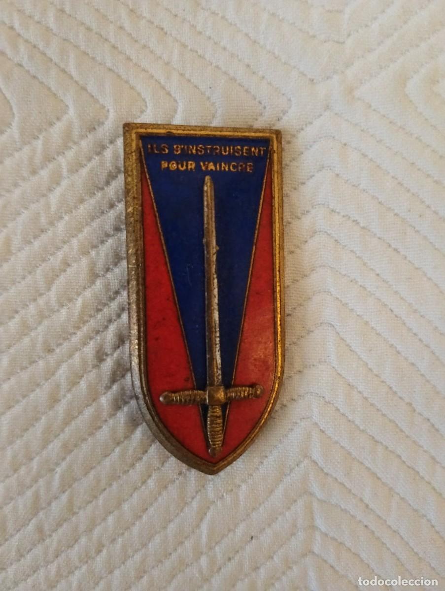 Militaria: Insignia militar a identifica