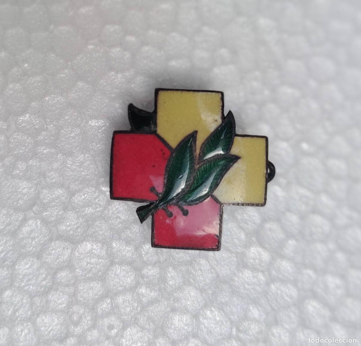 Militaria: pin insignia distintivo emblema Asistencia a Frentes y Hospitales - Guerra Civil Espa&ntilde;ola