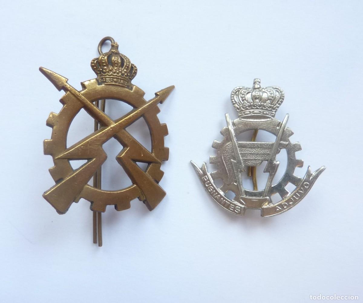 Militaria: B&eacute;lgica: Pareja Insignias militares del Cuerpo de Log&iacute;stica belga. Distintivos.