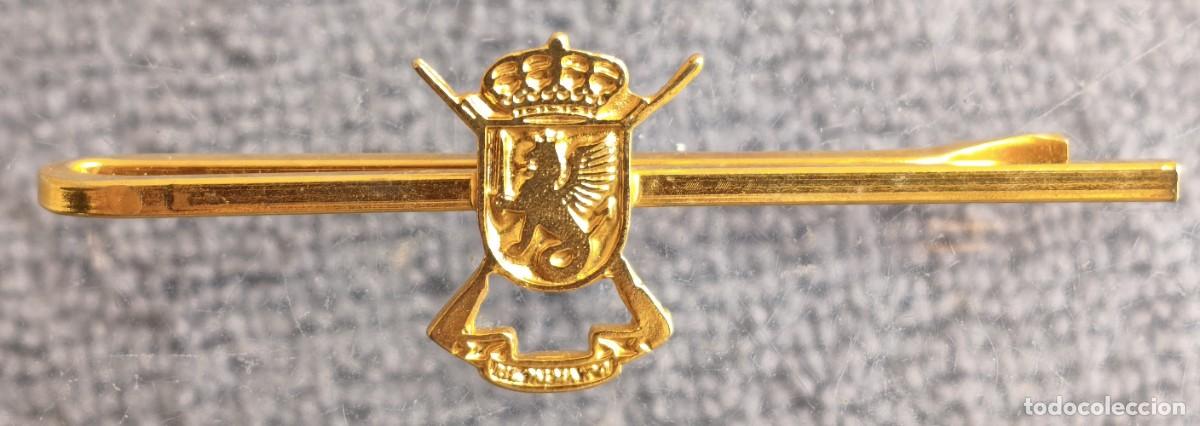 Militaria: Espa&ntilde;a. Ej&eacute;rcito de Tierra. Pasador de corbatas o pisacorbatas. Regimiento Infanter&iacute;a Palma 47. Mall