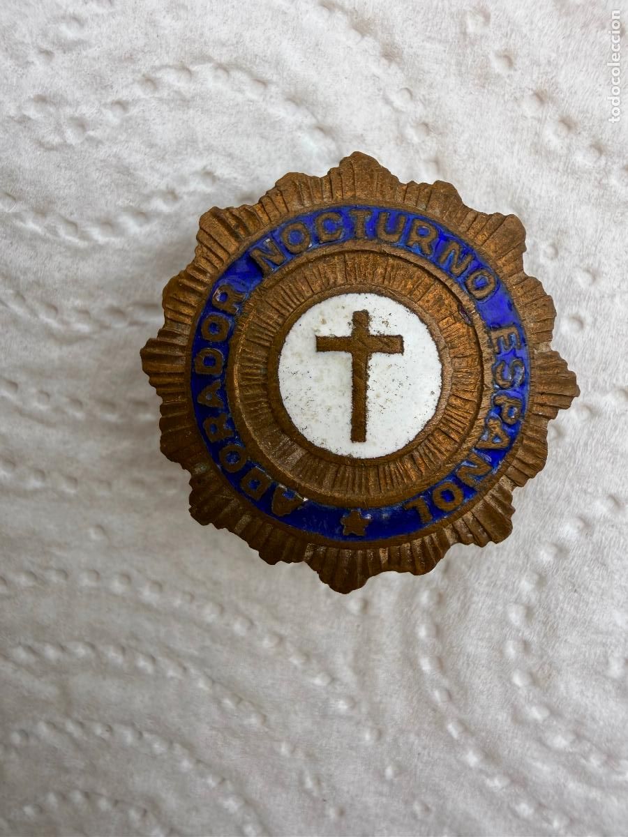 Militaria: Insignia de bot&oacute;n adorador nocturno espa&ntilde;ol