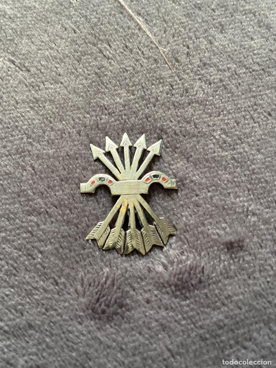 Militaria: Insignia Falange.Guerra Civil