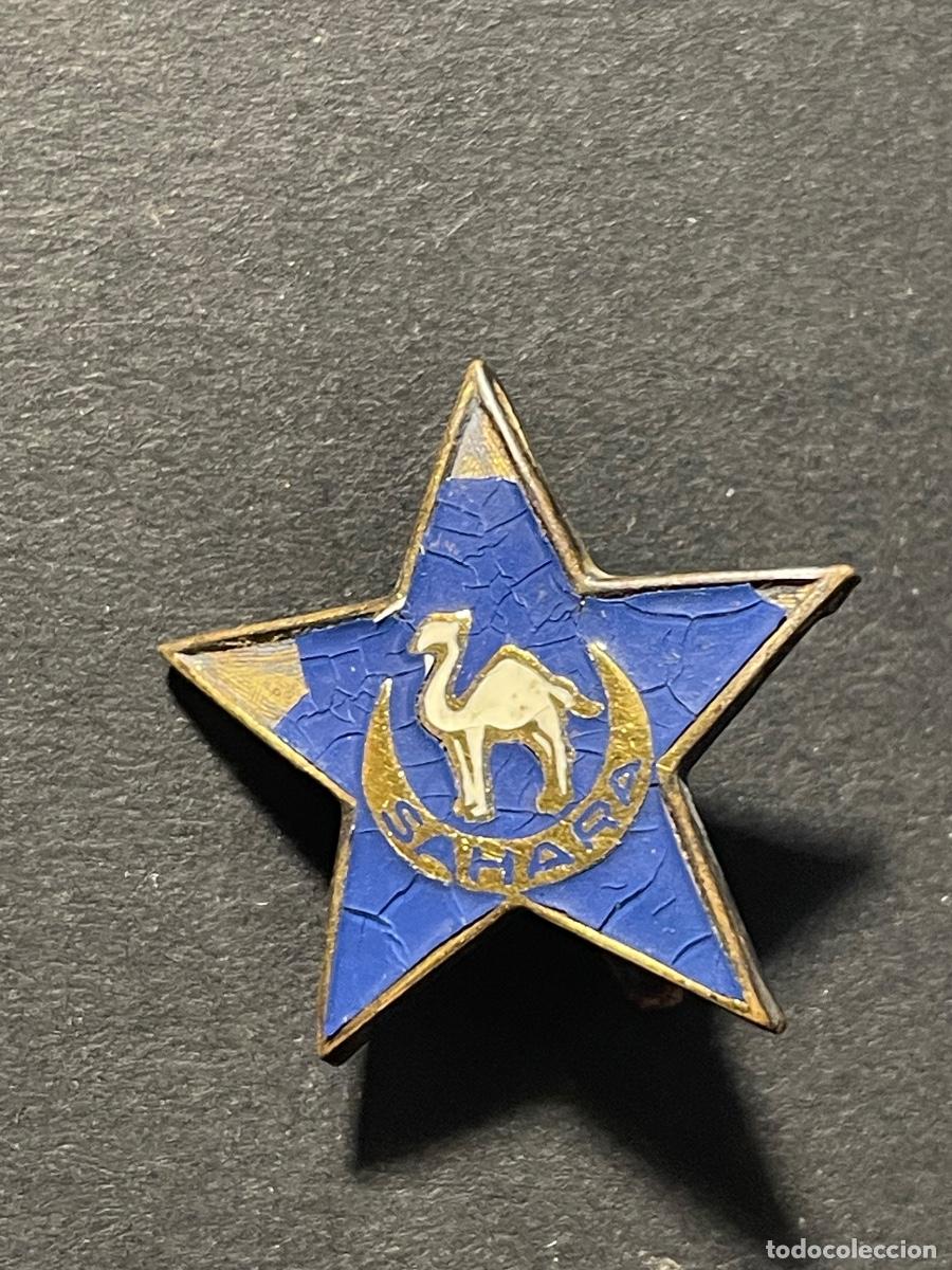 Militaria: MILITAR - ANTIGUA INSIGNIA SAHARA PERMANENCIA - IMSIGNIA DE AGUJA , 2,2 CM. - ESTADO EL QUE SE VE EN