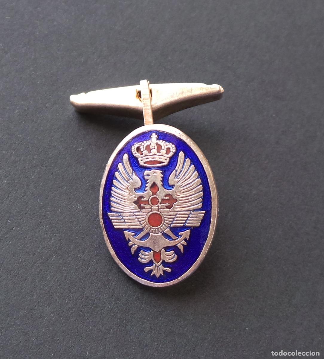 Militaria: DISTINTIVO DEL ESTADO MAYOR DE LA DEFENSA DE ESPA&Ntilde;A, GEMELO.