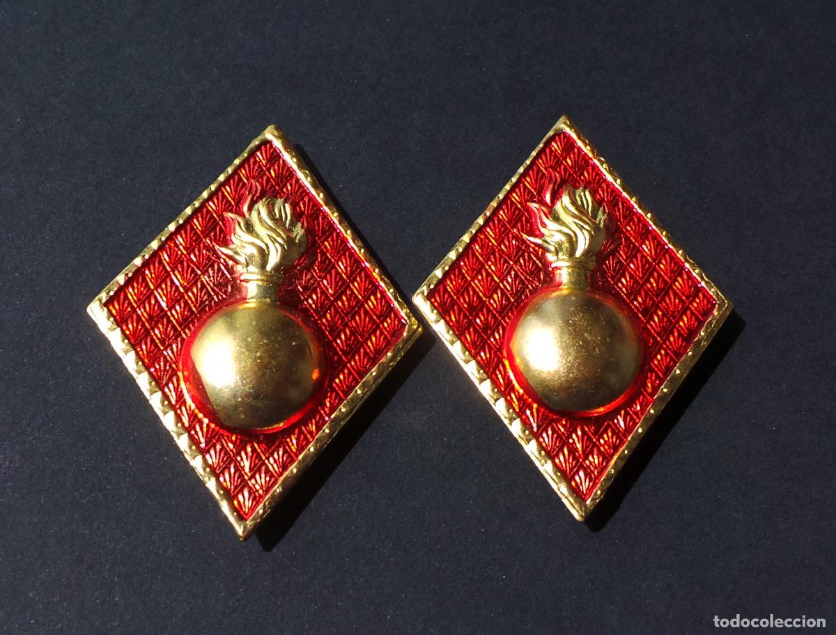 Military Antiques: DISTINTIVOS ROMBOS DE CUELLO ARTILLER&Iacute;A.