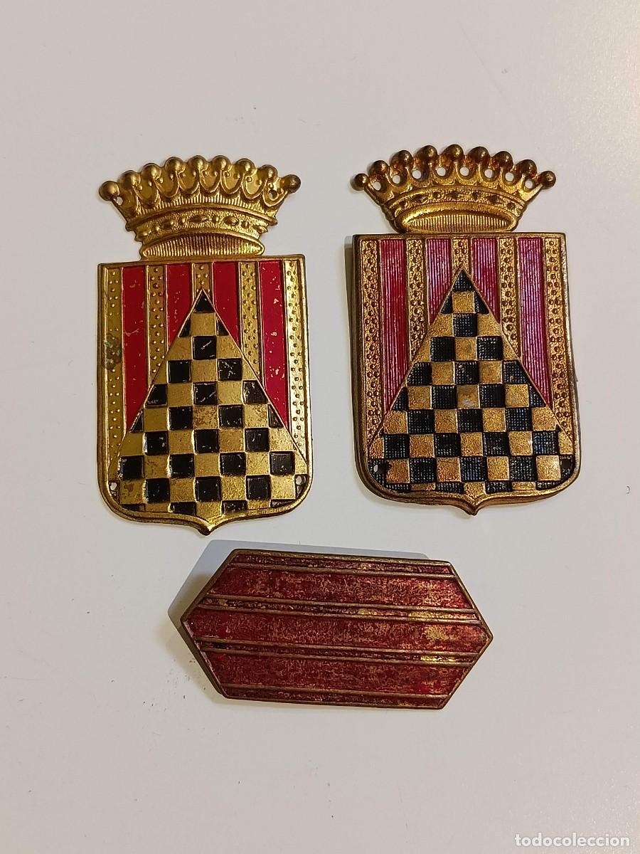 Militaria: Lote insignias militares metal sargento y 2 cuerpo urgell