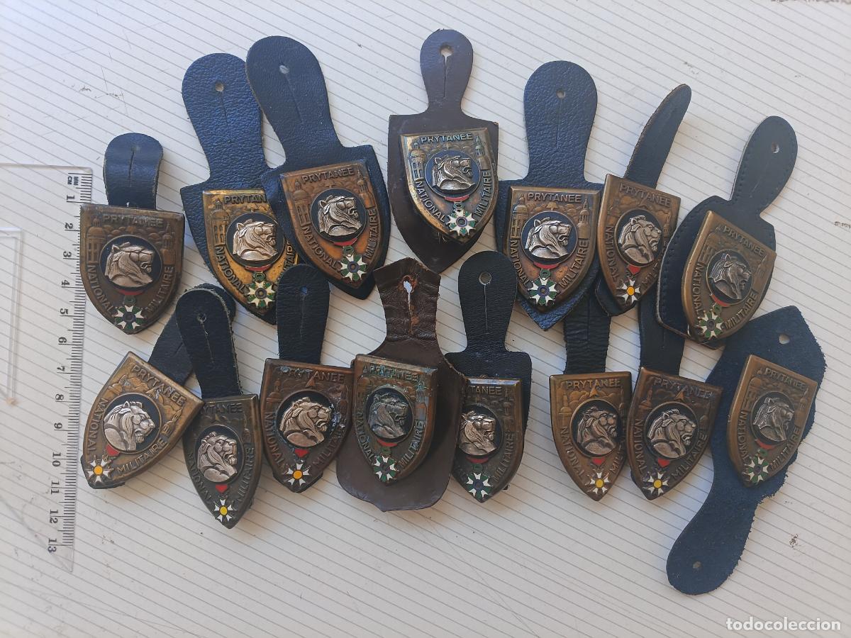 Militaria: FRANCIA FRANCE, lote 15 insignias , French Army Military Academies School La Fl&egrave;che Badge, Prytan&eacute;e