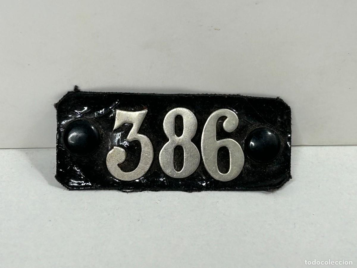 Militaria: ANTIGUA INSIGNIA N&Uacute;MERO 386 FALANGE,GUERRA CIVIL
