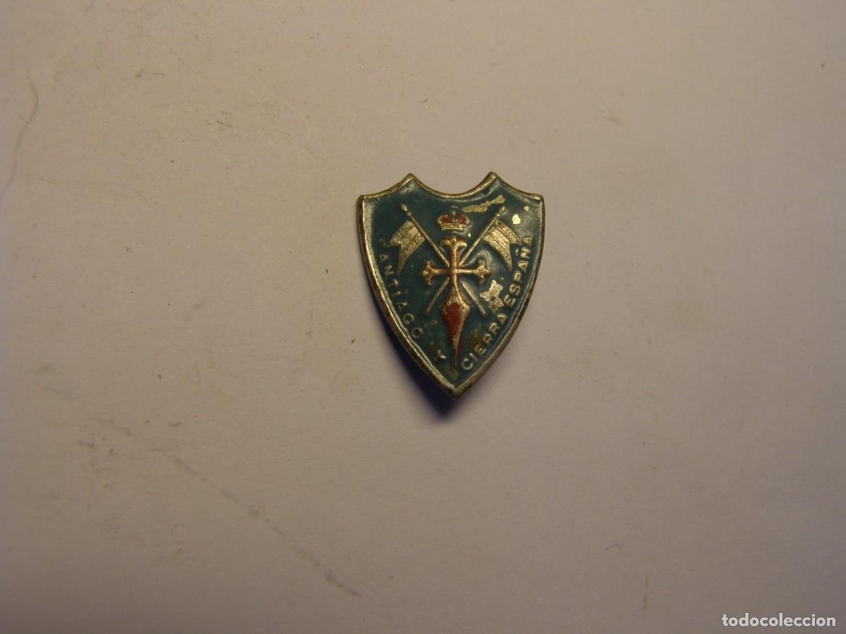 Militaria: Insignia de caballer&iacute;a, SANTIAGO Y CIERRA ESPA&Ntilde;A. De solapa, Guerra Civil Espa&ntilde;ola.