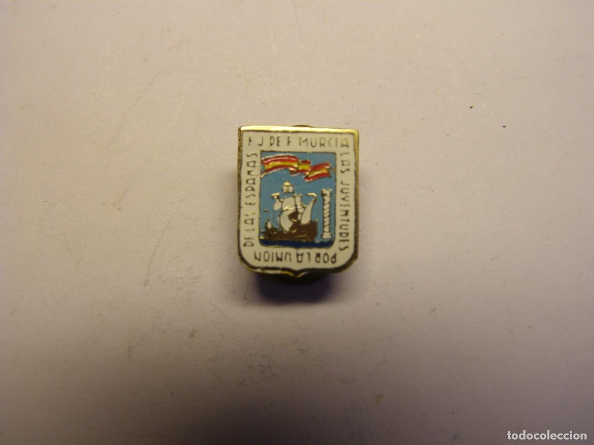 Militaria: Insignia de solapa, Frente de Juventudes de Murcia, centuria de Falange .