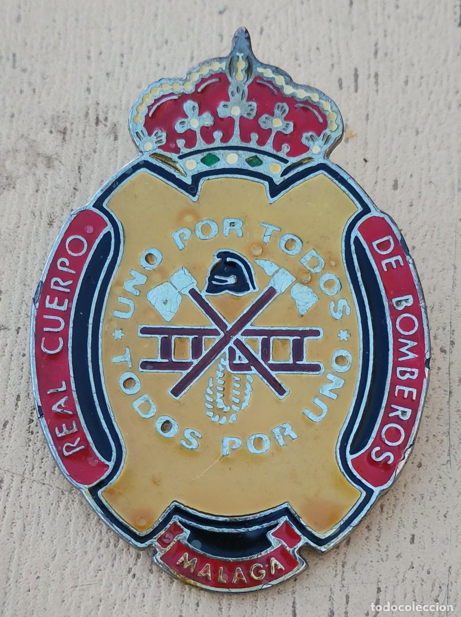 Militaria: Insignia Placa Real Cuerpo de Bomberos de M&aacute;laga