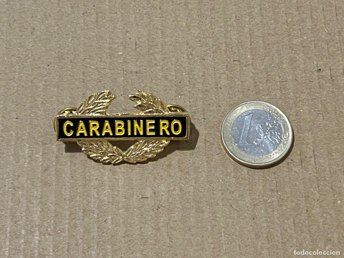 Militaria: Insignia de metal militar EJ&Eacute;RCITO POLIC&Iacute;A COLOMBIA carabinero