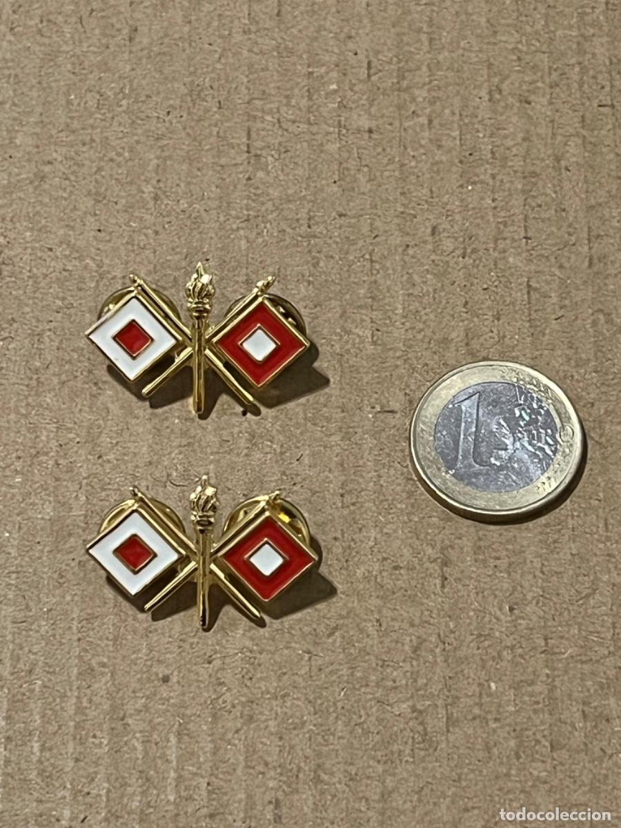 Militaria: 2 Insignias de metal militar EJ&Eacute;RCITO NACIONAL COLOMBIA comunicaciones