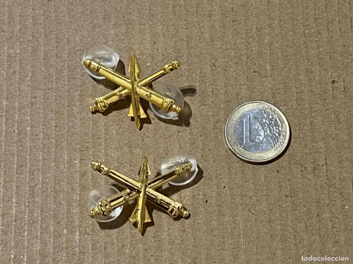 Militaria: 2 Insignias de metal militar EJ&Eacute;RCITO NACIONAL COLOMBIA artiller&iacute;a