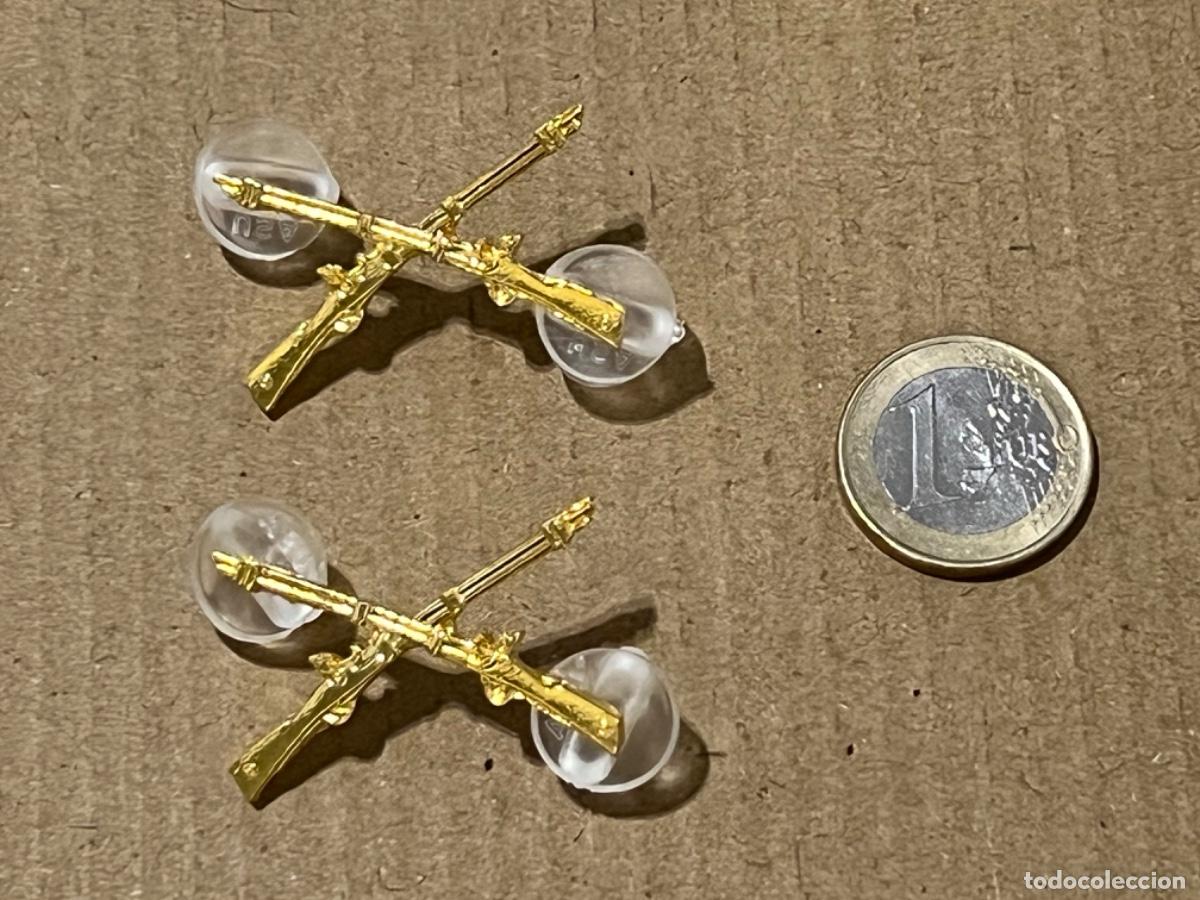Militaria: 2 Insignias de metal militar EJ&Eacute;RCITO NACIONAL COLOMBIA infanter&iacute;a