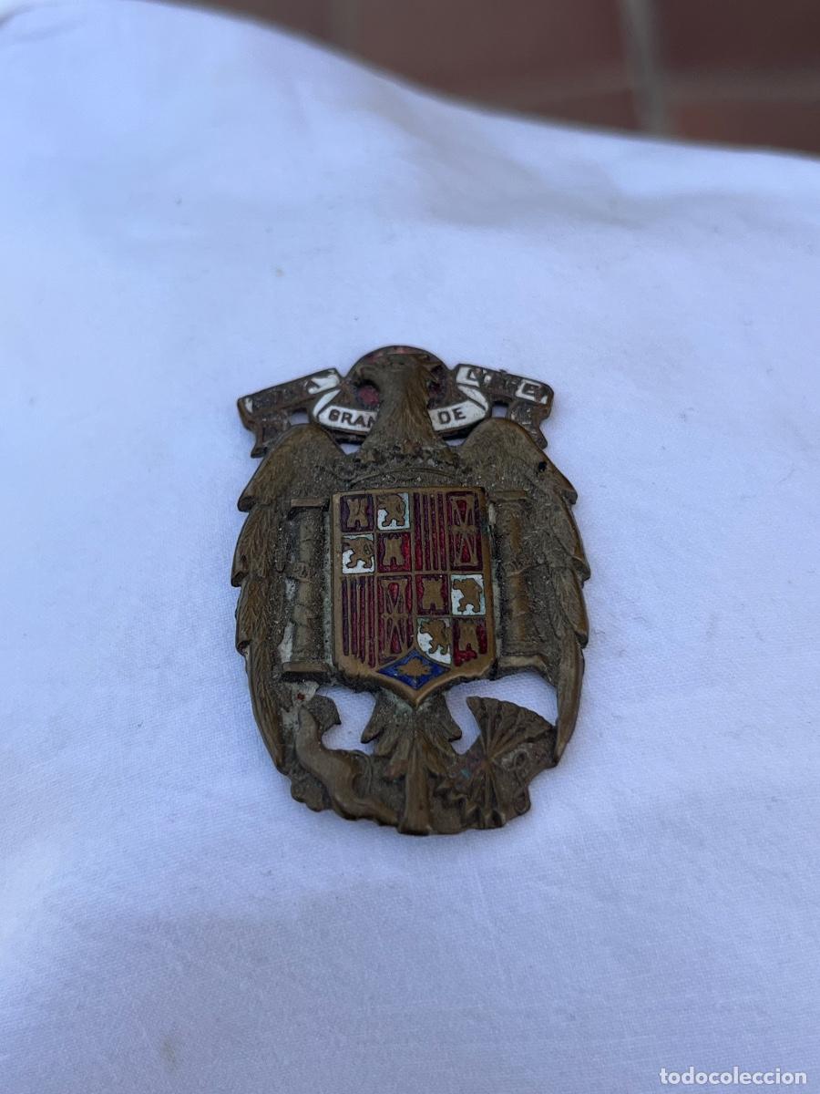 Militaria: Militar, insignia militar metal