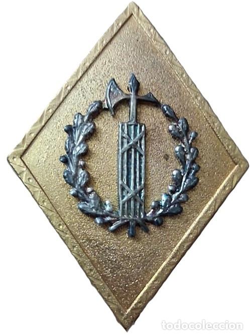Militaria: ROMBO GENERAL DE BRIGADA CUERPO JUR&Iacute;DICO FONDO POREADO (1)