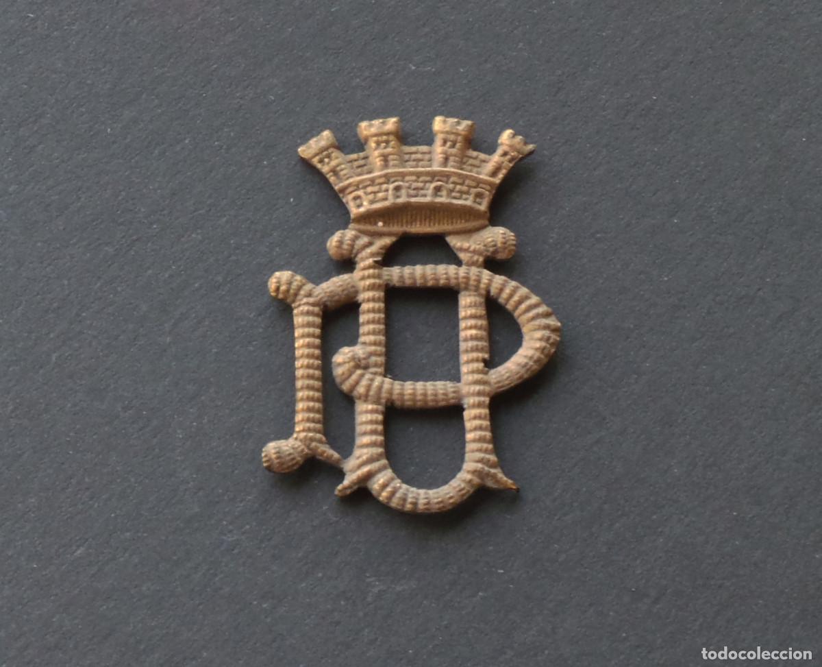 Militaria: DISTINTIVO POLICIA URBANA. PU. REP&Uacute;BLICA. 3 CM DE ALTA. APROX.