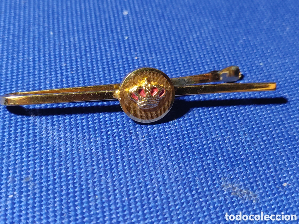 Militaria: Pisacorbatas guardia real con ba&ntilde;o de oro.