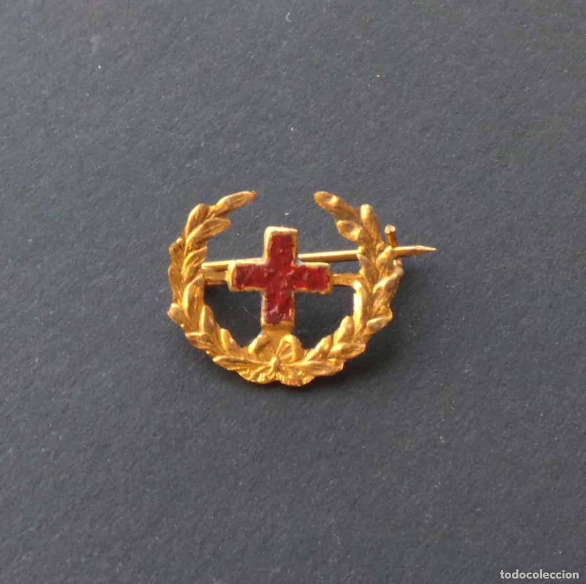 Militaria: INSIGNIA, DISTINTIVO DE SANIDAD MILITAR O DE LA CRUZ ROJA. PARA GALLETA.