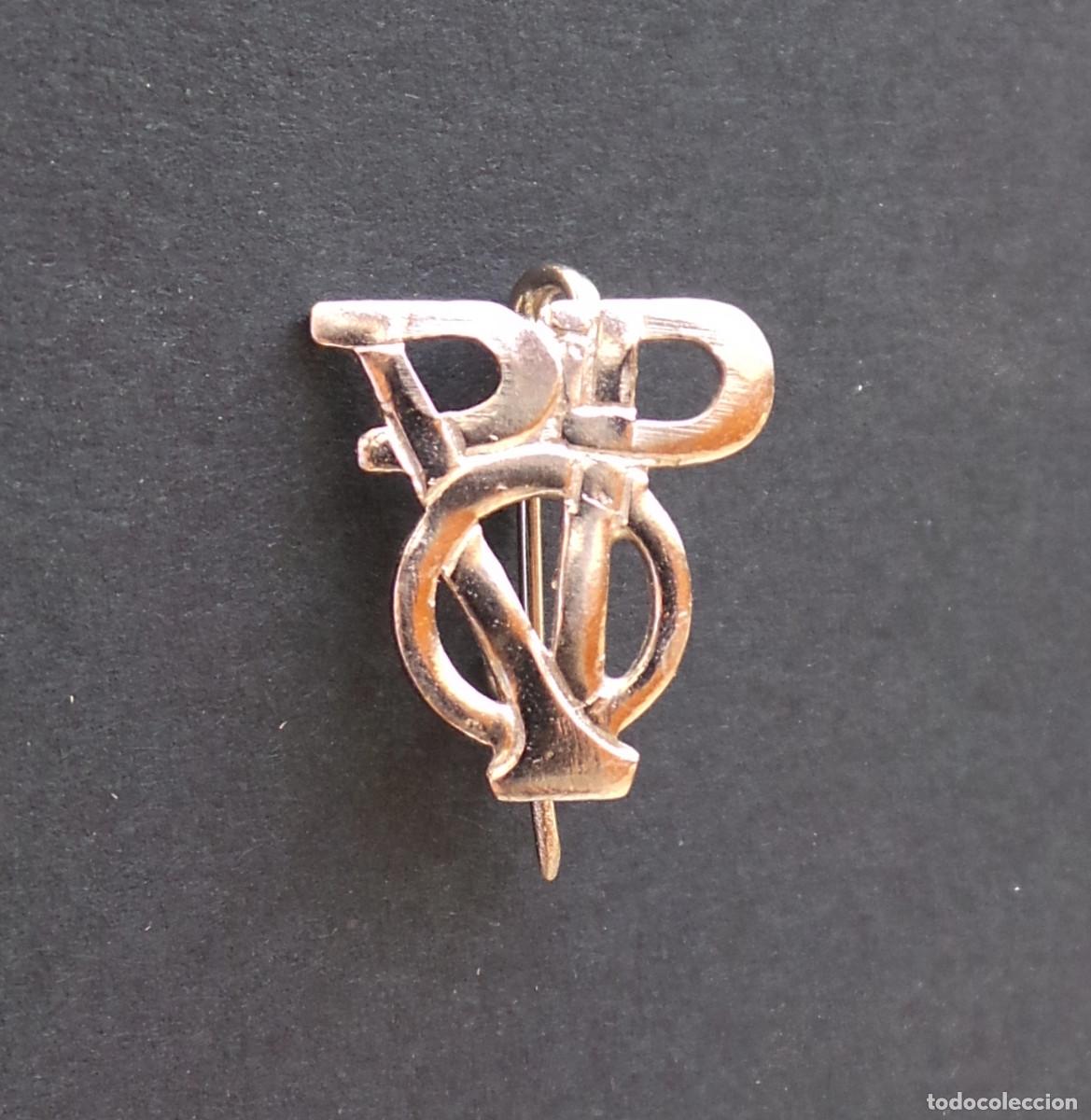 Militaria: INSIGNIA LETRAS SIN IDENTIFICAR.