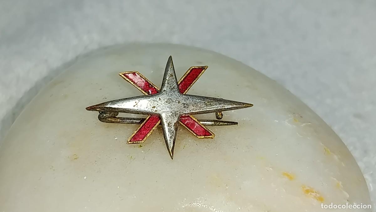 Militaria: ANTIGUA INSIGNIA RECOMPENSA OJE LUCERO CON ASPA ORGANIZACION JUVENIL ESPA&Ntilde;OLA FRENTE JUVENTUDES