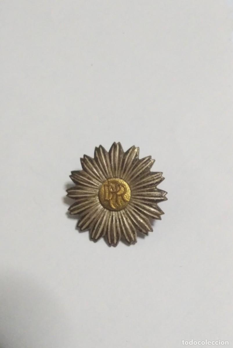 Militaria: Pin imperdible Carlista de las Margaritas, Dios Patria Y Rey
