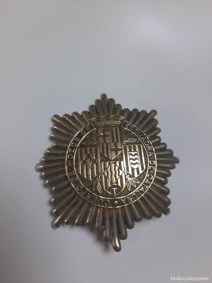 Militaria: Antigua insignia placa Mossos d'Esquadra &eacute;poca franquista