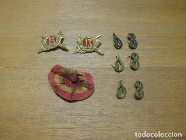 Militaria: Lote de insignias de alfonso XIII republicanizadas, regimiento 13, escarapela