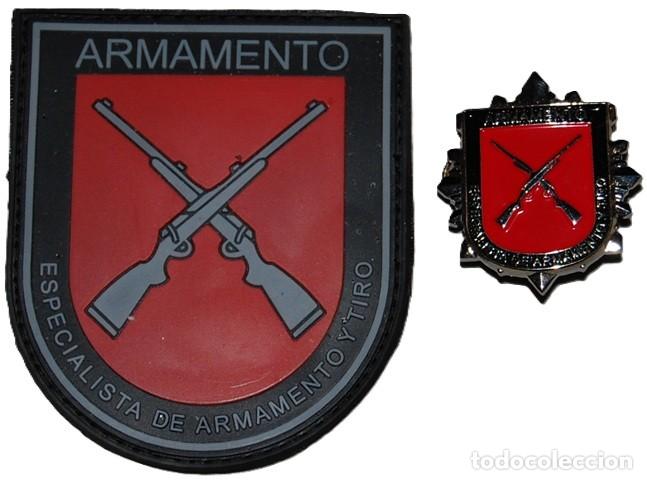 Militaria: DISTINTIVO Y PARCHE POLICIA NACIONAL ESPECIALISTA EN ARMAMENTO Y TIRO