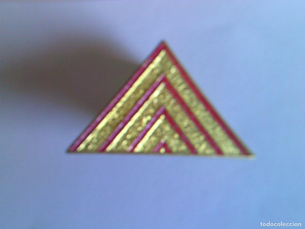 Militaria: Insignia de sargento para boina antiguo