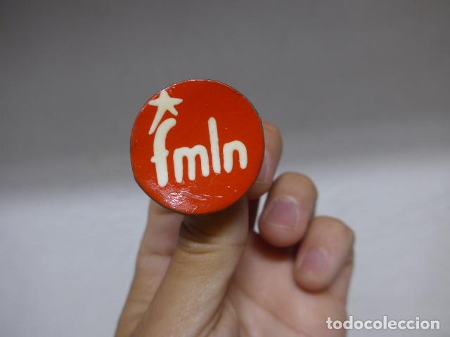 Militaria: Antigua chapa o insignia de FMLN Frente Farabundo Marti Liberacion Nacional, el salvador, comunista