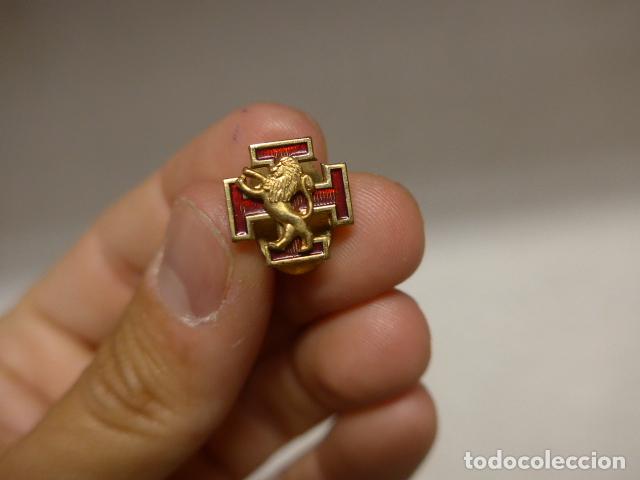 Militaria: Antigua insignia de la OJE, original, Falange