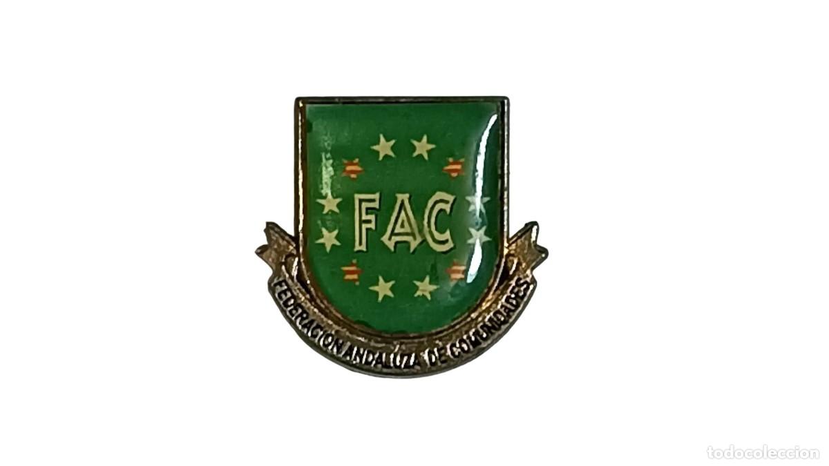 Militaria: PIN CONMEMORATIVO - FEDERACI&Oacute;N ANDALUZA DE COMUNIDADES (FAC) - A&Ntilde;OS 90 - RETRO