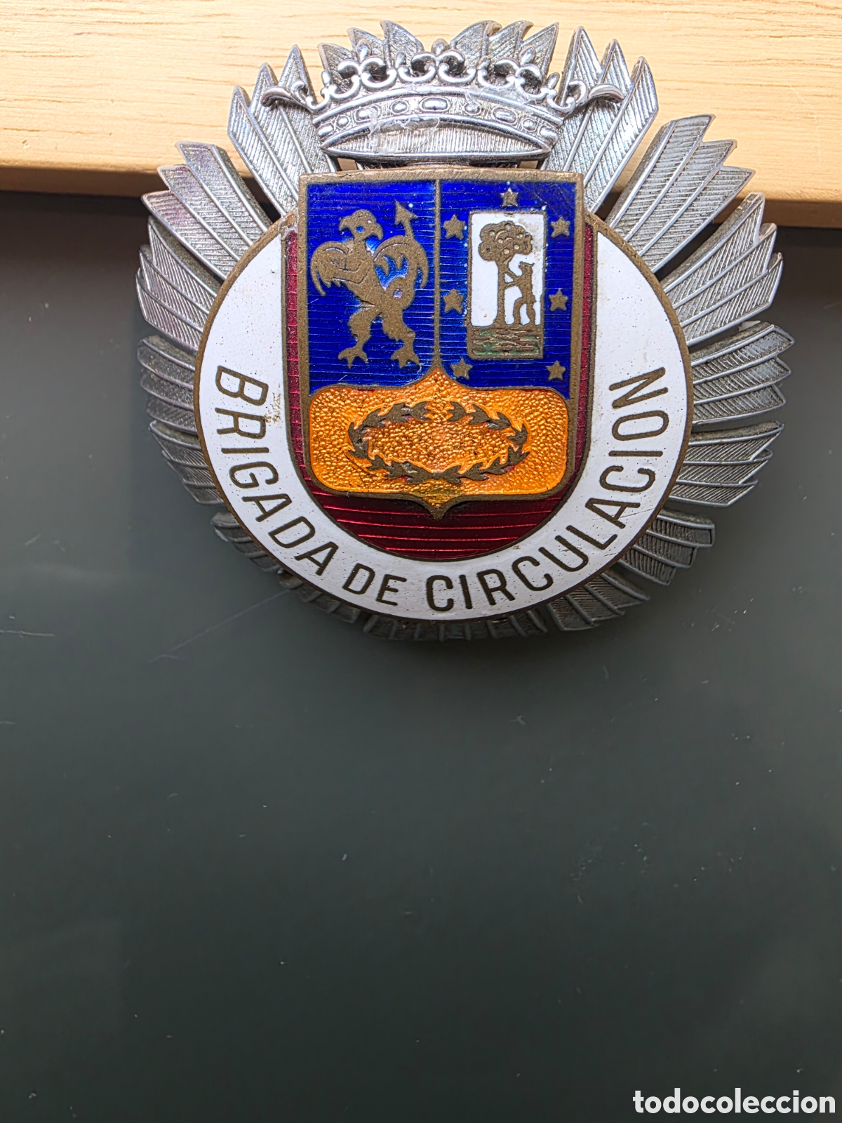 Militaria: Antigua placa Brigada de Circulaci&oacute;n Madrid 1952 &ndash; Polic&iacute;a Municipal &ndash; Insignia original