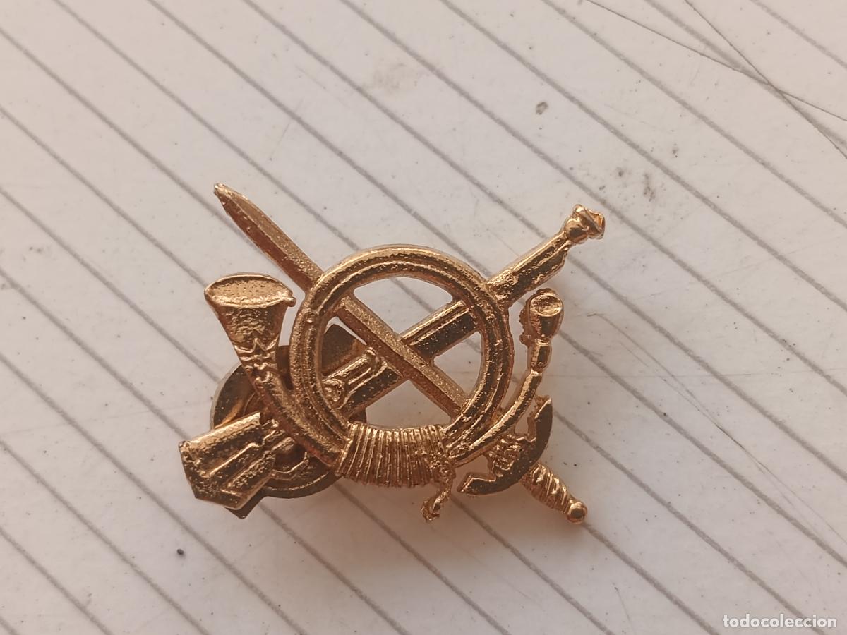 Militaria: Insignia militar de infanter&iacute;a