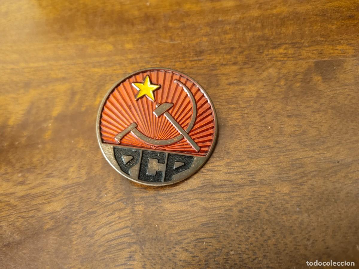 Militaria: Antigua Insignia Partido Comunista de Portugal.