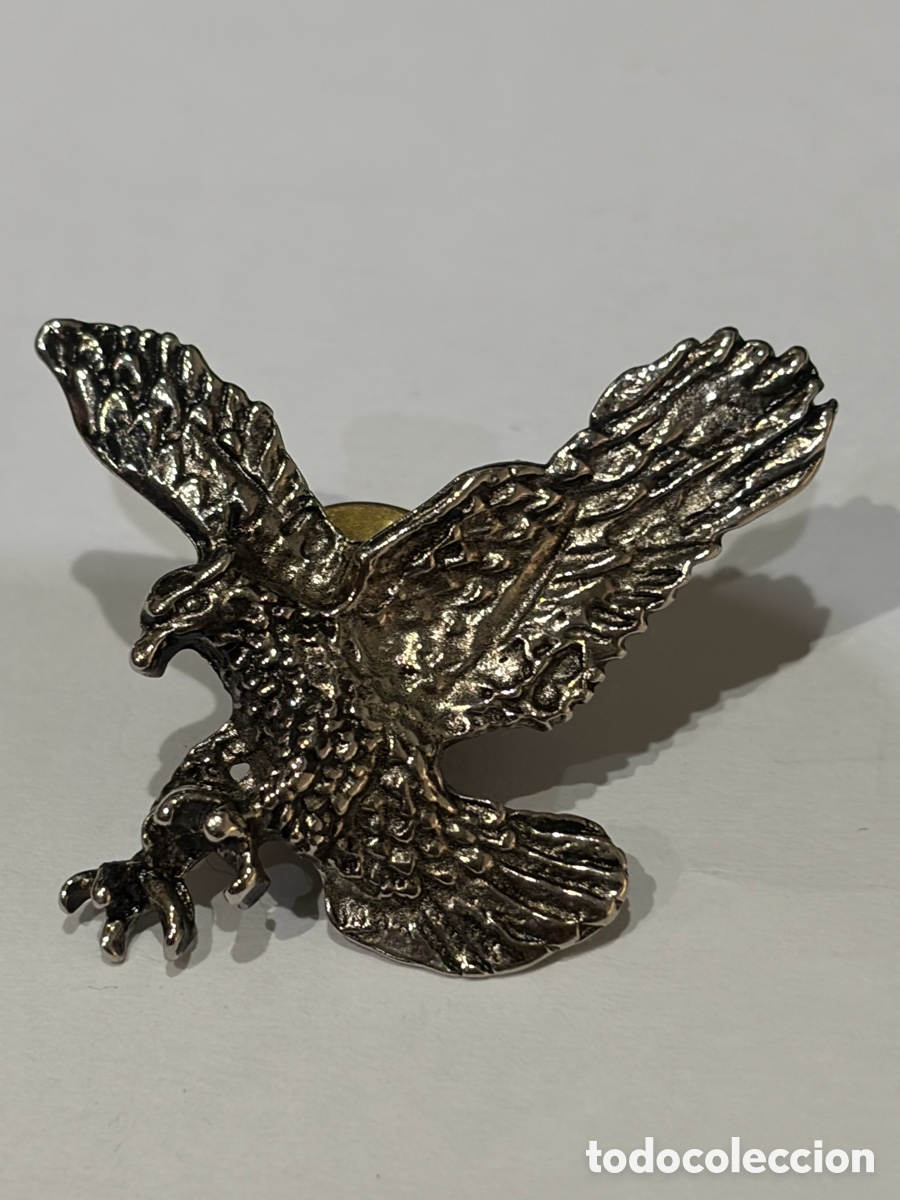Militaria: Insignia Paracaidista - pin - mide 4 x 3 cm